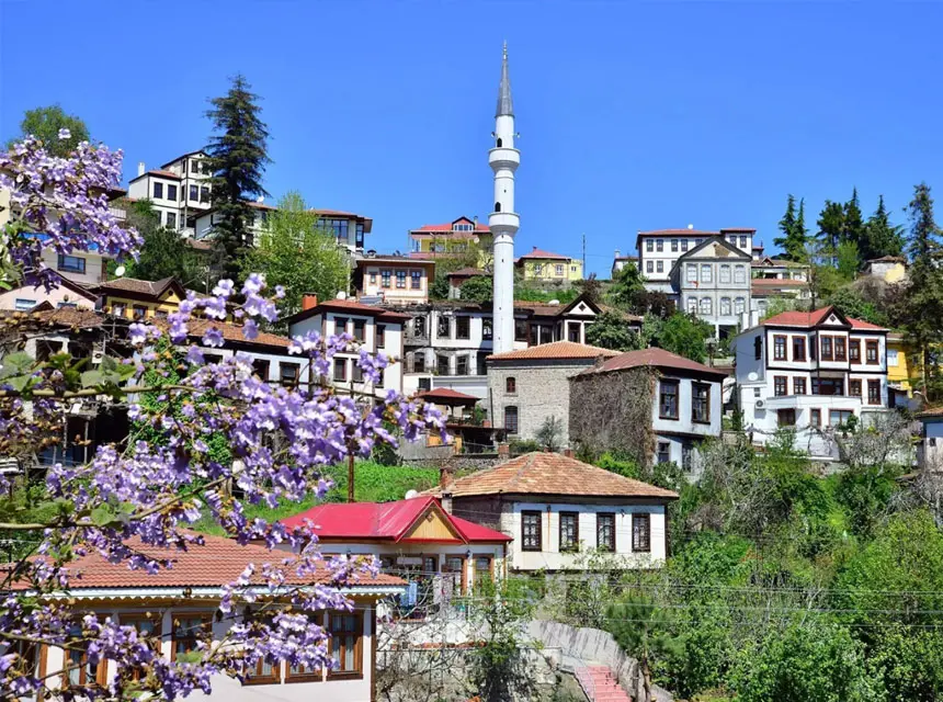 Trabzon'da gezilecek yerler: Akçaabat Ortamahalle