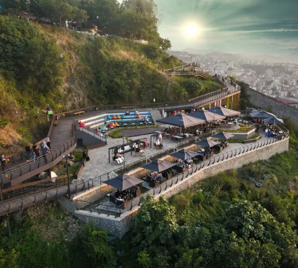 Trabzon'da Gezilecek Yerler: Boztepe Volkan Konak Seyir Terası