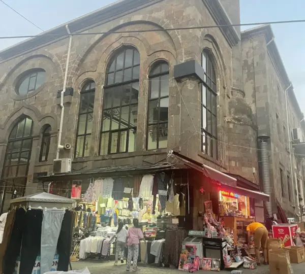 Tarihi Kemeraltı, Bedesten ve Bakırcılar Çarşısı
