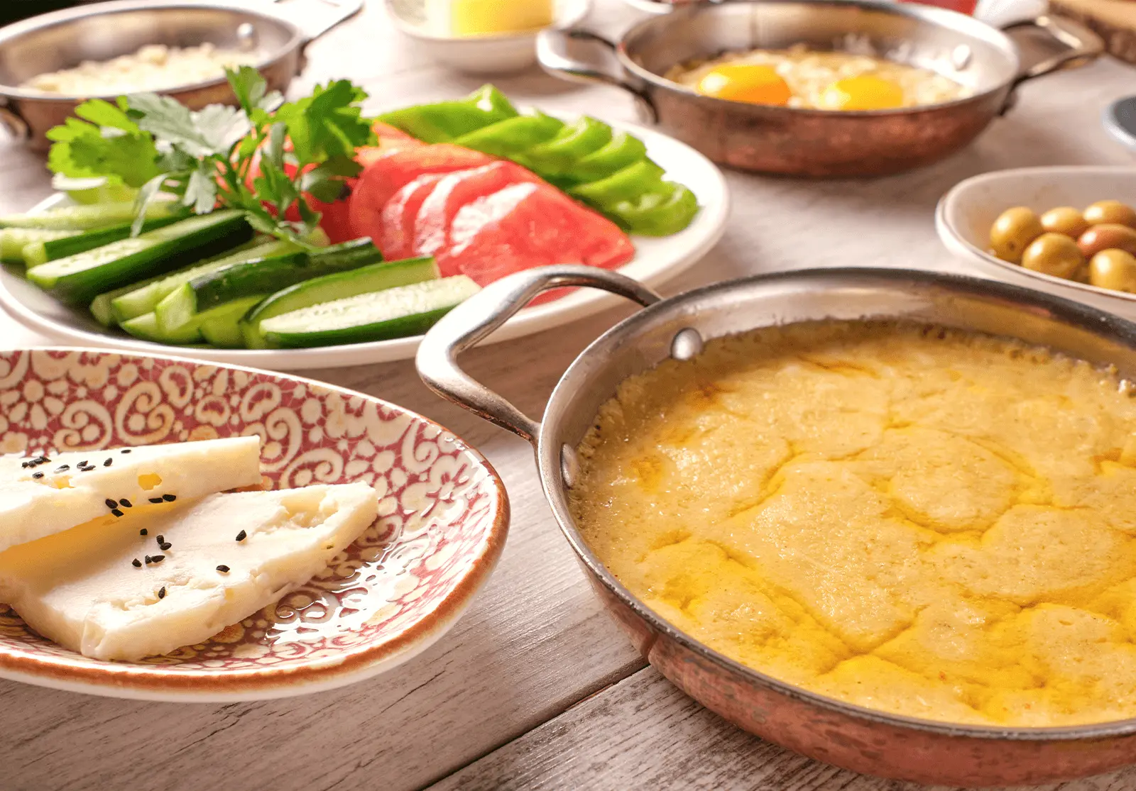 Karadeniz Kahvaltısında Neler Olur? Doğu Karadeniz'in Eşsiz Tatları